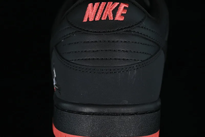 All categories Nk SB Dunk Series Nk SB Dunk Low Low-top sneakers K version Black Pigeon x Nk SB Dunk low Trd QS Black Pigeon Retro low-top versatile casual sports skateboard shoes 883232-008
